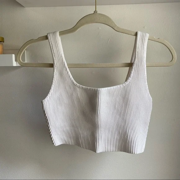 Aritzia babaton sculpt knit tank white xs - Picture 2 of 7